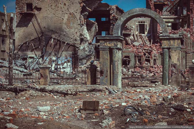 Декорации кварталов разрушенного Сталинграда для нового фильма