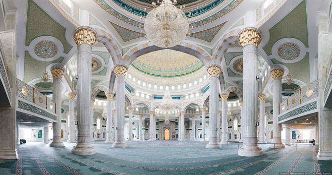 Экскурсия по мечете Хазрет Султан в Астане 