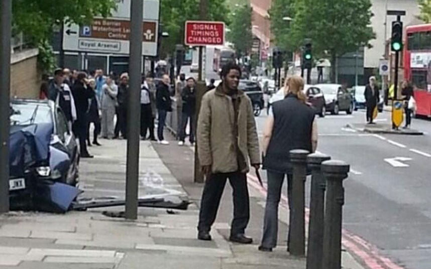 Кровавое убийство в Лондоне: убийцы с тесаками даже не пытались скрыться (7 фото)