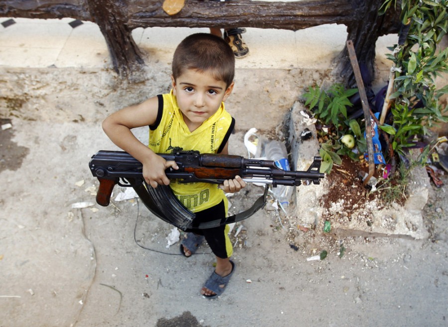 Сирийские дети-солдаты (14 фото)