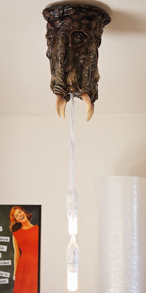 Лампа в стиле Half Life