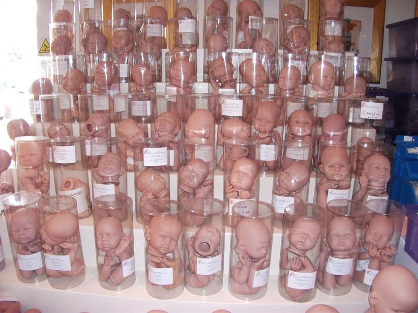 Невероятно реалистичные куклы-младенцы (23 фото)