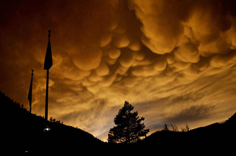 Впечатляющие фотографии облаков (15 фото)