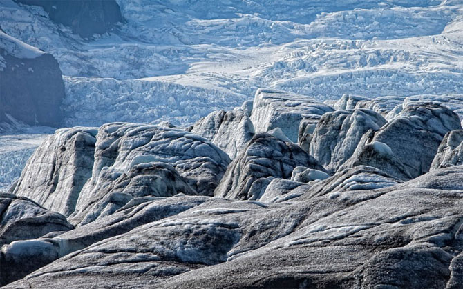 Удивительные голубые айсберги и ледники в Исландии