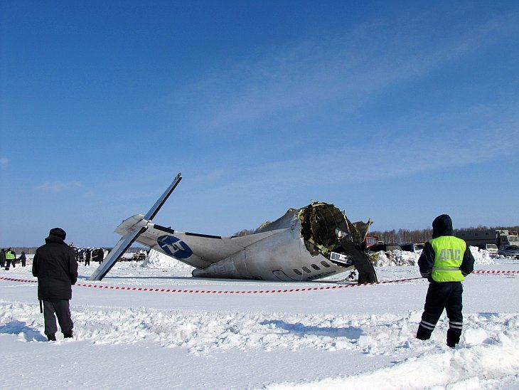 Авиакатастрофа над Тюменью (14 фото)