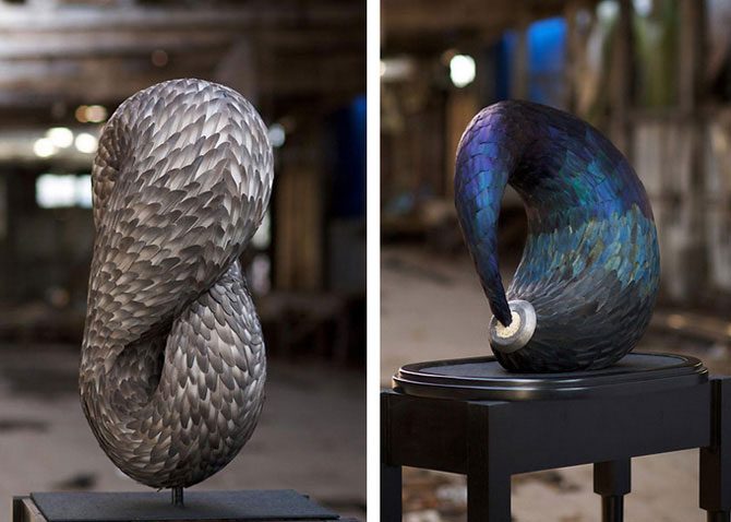 Необычные скульптуры из перьев