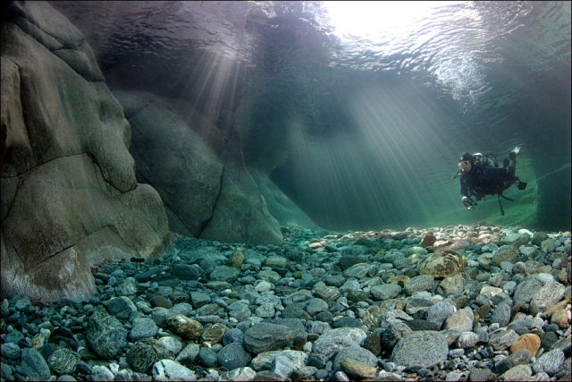 Кристально чистая вода