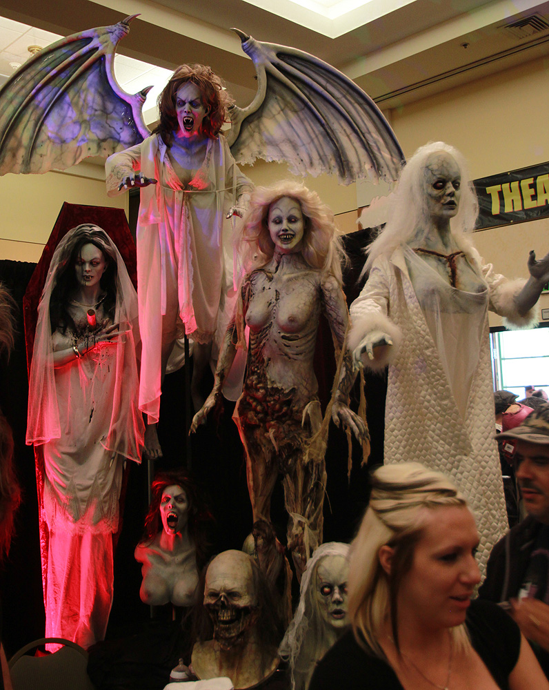 Выставка Monsterpalooza (54 фото)