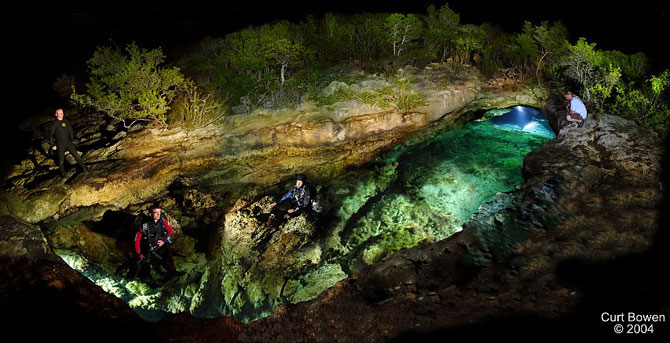 Величественные подводные пещеры