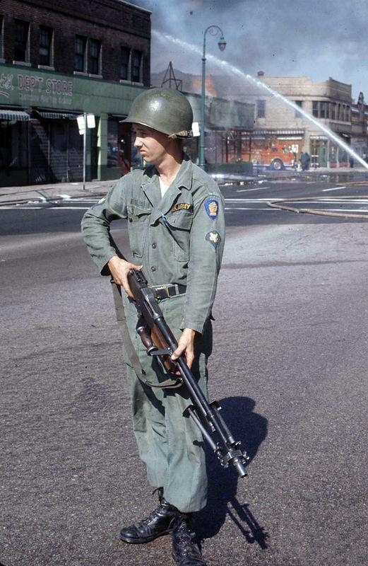Американский бунт. Детройт, 1967 год (22 фото + текст)
