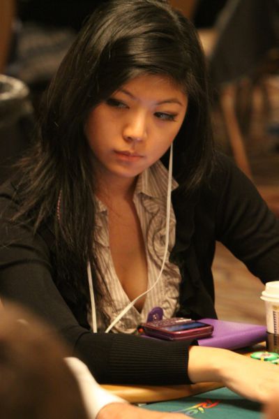 Сексуальны девушки-игроки в покер (35 фотографий), photo:7