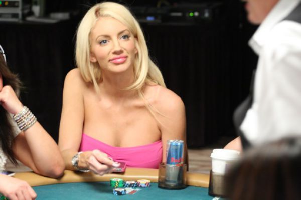 Сексуальны девушки-игроки в покер (35 фотографий), photo:17