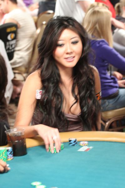 Сексуальны девушки-игроки в покер (35 фотографий), photo:18