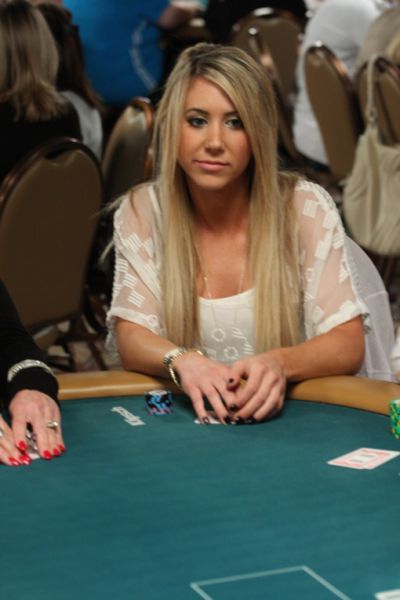 Сексуальны девушки-игроки в покер (35 фотографий), photo:19
