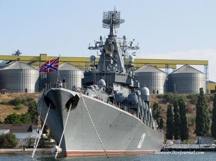 Гвардейский ракетный крейсер Москва (27 фотографий), photo:1