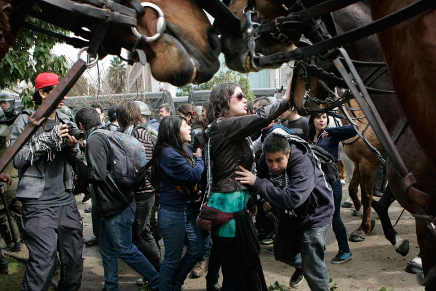 Студенческие протесты в Чили (33 фотографии), photo:3