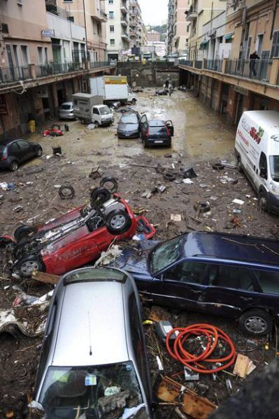 Наводнение в Италии (20 фотографии), photo:12