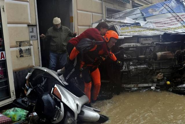 Наводнение в Италии (20 фотографии), photo:16