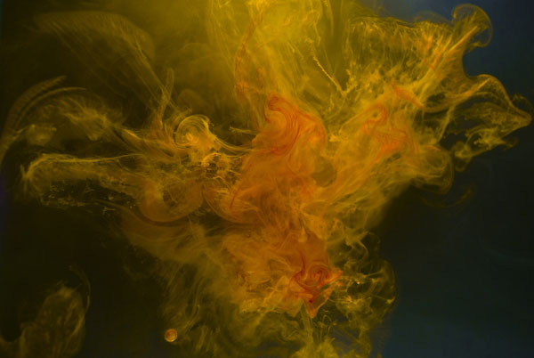 Капли краски в воде (12 Фотографий)