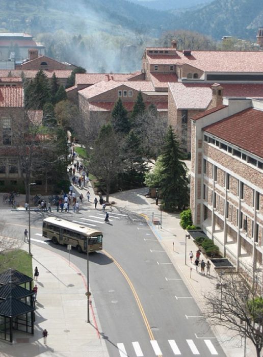 20 апреля в Университете Колорадо (24 фото)