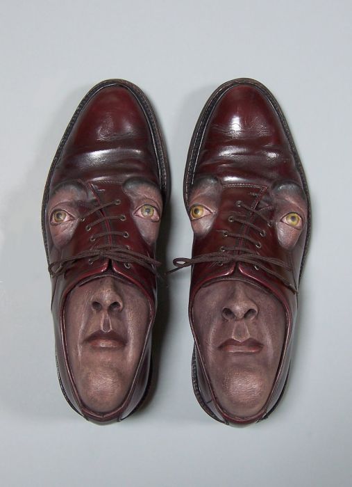 Обувь с лицами (37 фото)