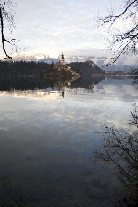 Остров на озере Блед в Словении (13 фото)