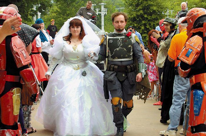Самые странные свадьбы (30 фото)