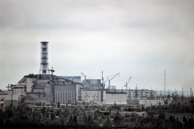 Почему люди могут жить в Хиросиме и Нагасаки, а в Чернобыле &amp;mdash; нет