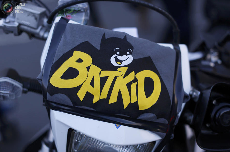 Бэткид – Мальчик летучая мышь спасает Сан-Франциско (24 фото)