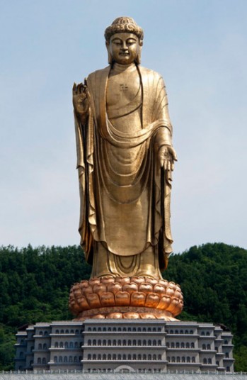 Десять самых высоких статуй мира (10 фото)