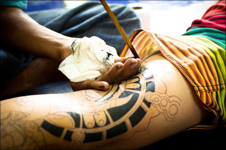 Татуировки бамбуковыми палочками