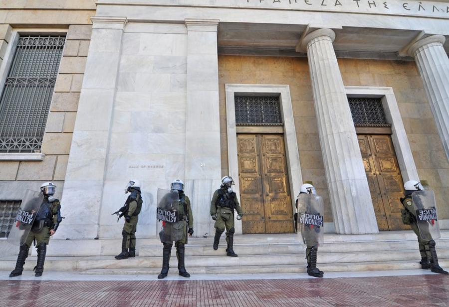 11 фотографий из Афин в эпоху жесткой экономии