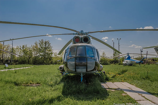 Экскурсия по Государственному музею авиации Украины