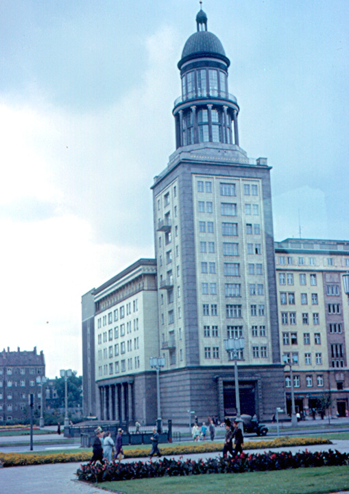 Восточный и Западный Берлин 1963-1967 годов в цвете