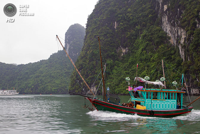 Путешествие по бухте Халонг во Вьетнаме