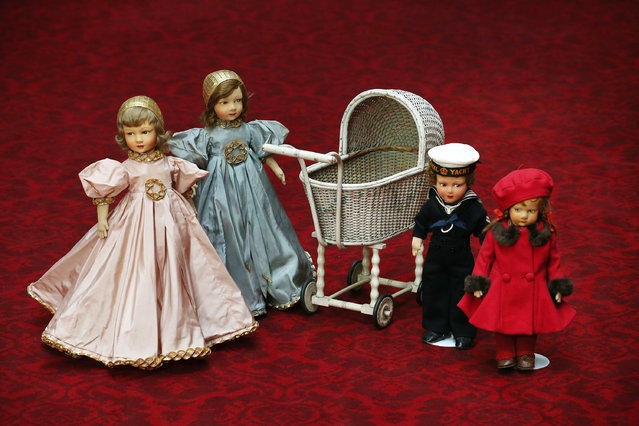 Экскурсия на выставку королевских игрушек