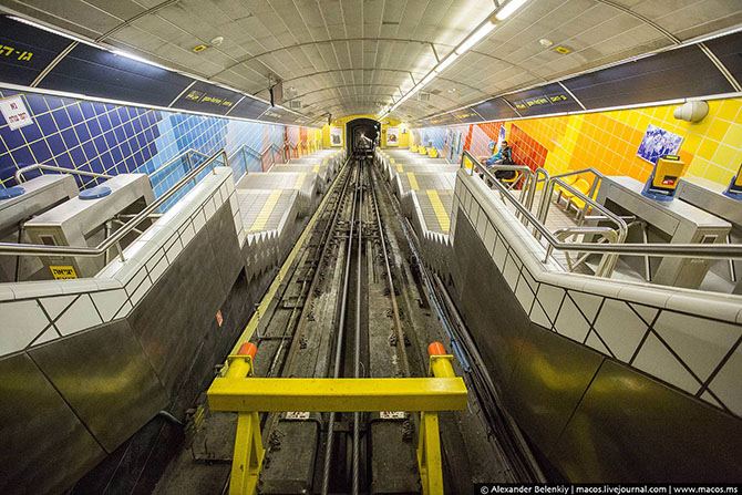 Как устроено самое маленькое метро в мире