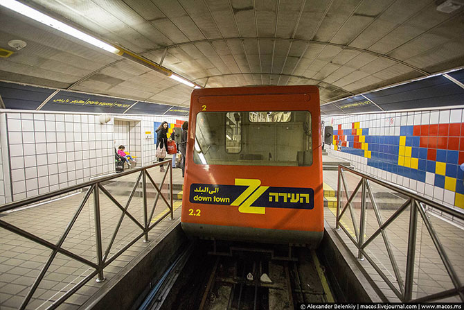 Как устроено самое маленькое метро в мире