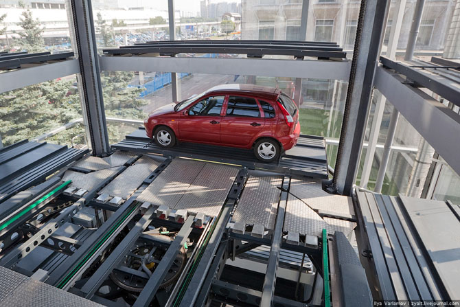 Как работает многоэтажный автоматизированный паркинг в Москве