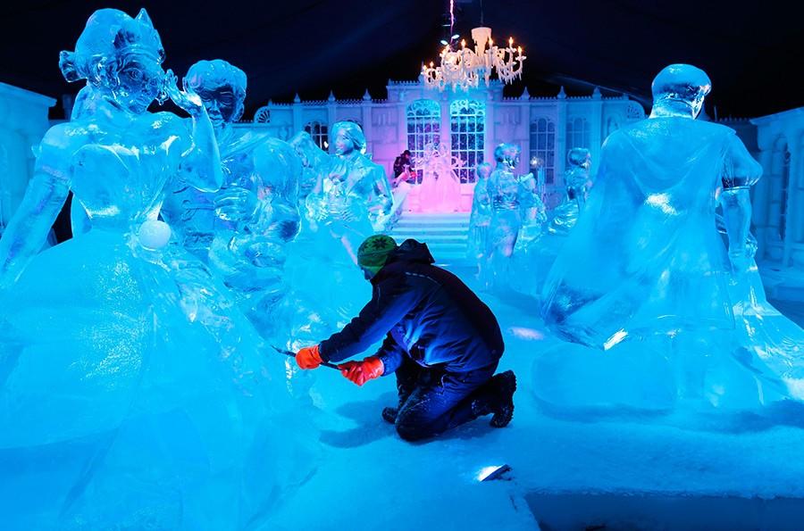 Фестиваль снежной и ледовой скульптуры