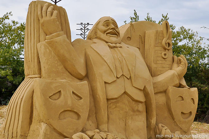 Фестиваль песчаных скульптур в Бургасе