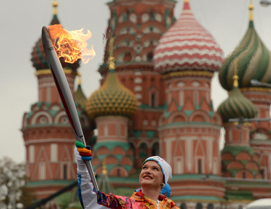 Зимние Олимпийские игры 2014: Эстафета олимпийского огня (31 фото)