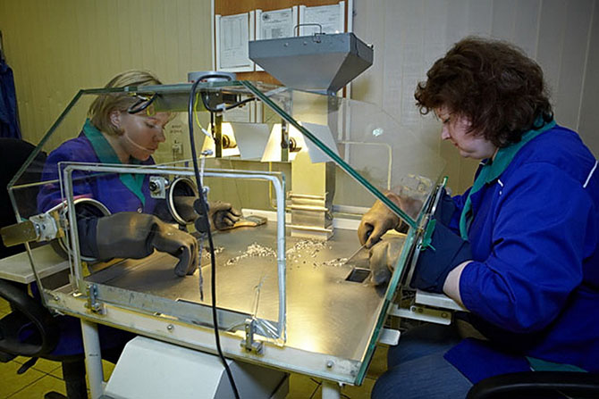 Как в России добывают алмазы