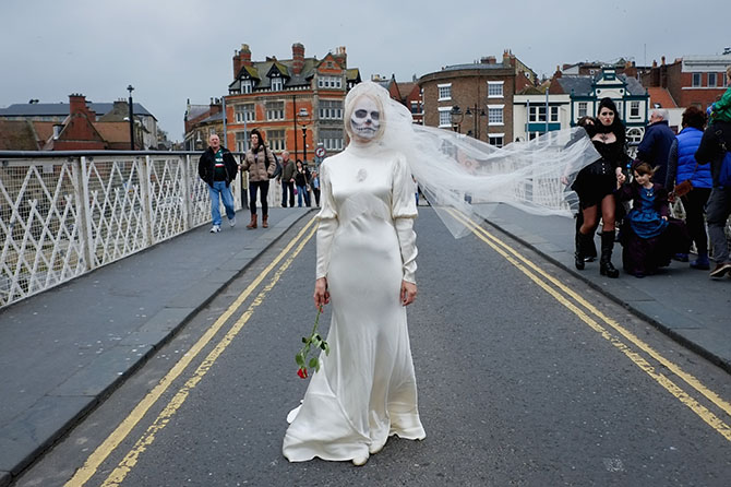 Фестиваль готики &amp;laquo;Whitby Gothic Weekend&amp;raquo; в Великобритании