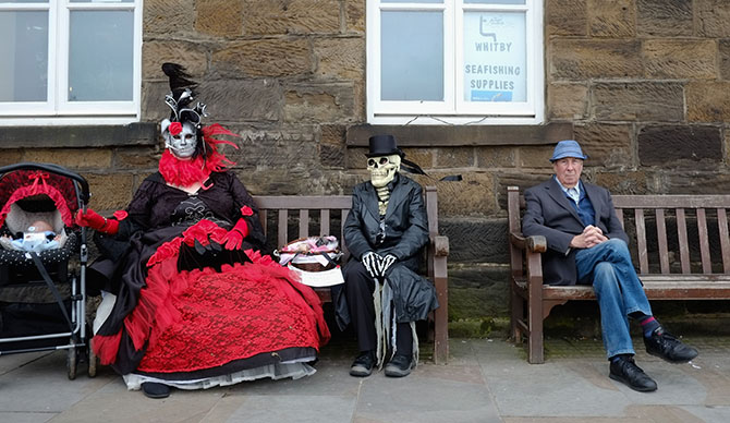 Фестиваль готики &amp;laquo;Whitby Gothic Weekend&amp;raquo; в Великобритании