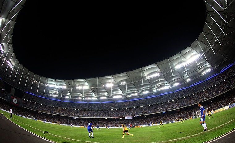 10 крупнейших футбольных стадионов в мире