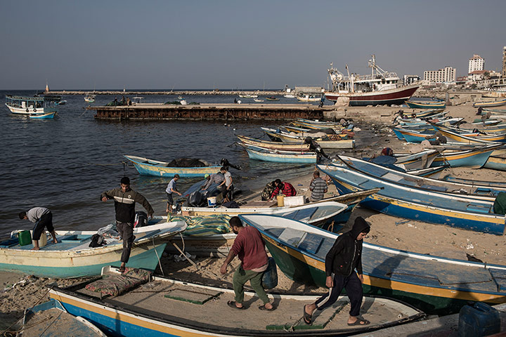 Рыбалка под обстрелом на побережье Сектора Газа