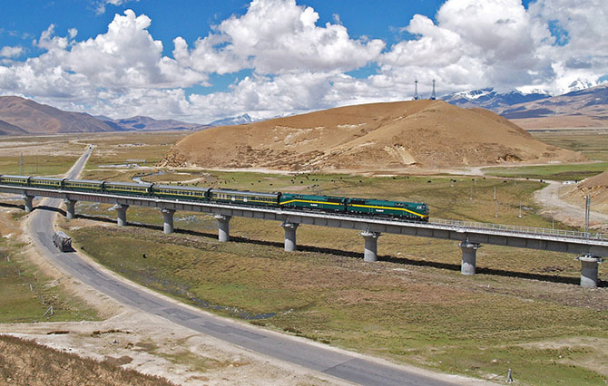 Как китайцы построили железную дорогу в Тибет