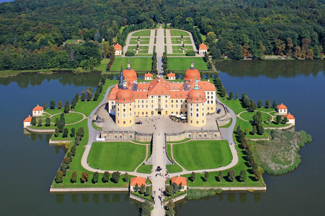 Экскурсия по одному из самых красивых замков Саксонии