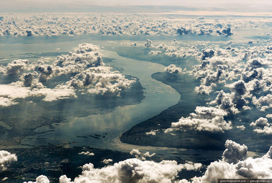 Земля из окна самолета в 2013 году
